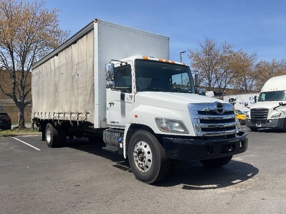 Curtain Side-Light and Medium Duty Trucks-Hino-2018-338-Capitol Heights-MD-275,916\n\t\tmiles-$ 28,000 - Image 1