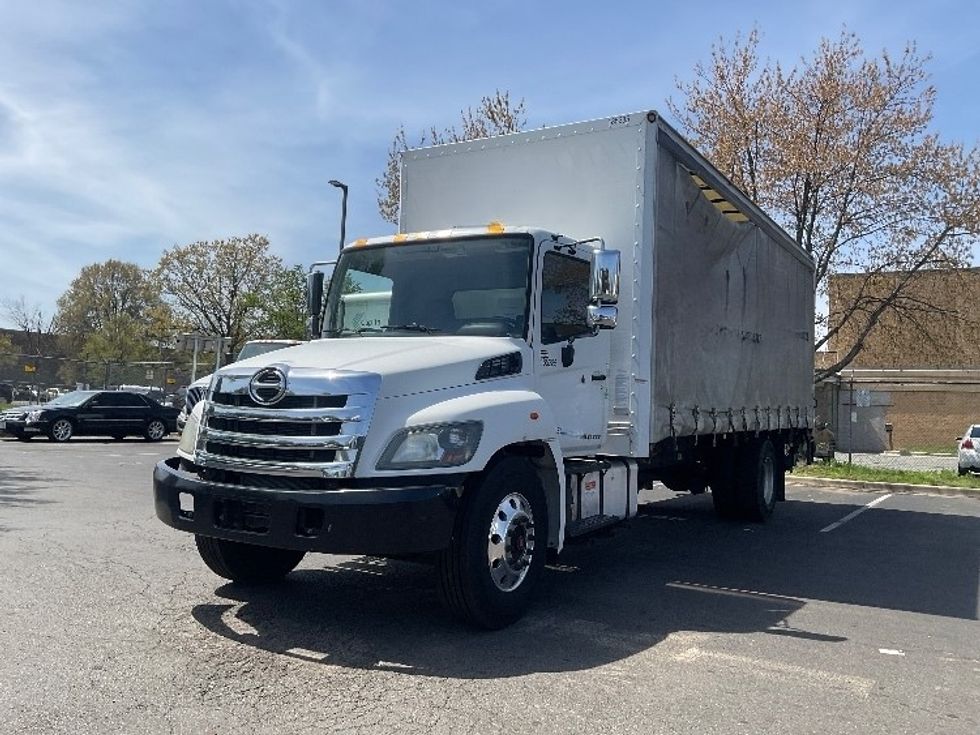 Curtain Side-Light and Medium Duty Trucks-Hino-2018-338-Capitol Heights-MD-275,916\n\t\tmiles-$ 28,000 - Image 3