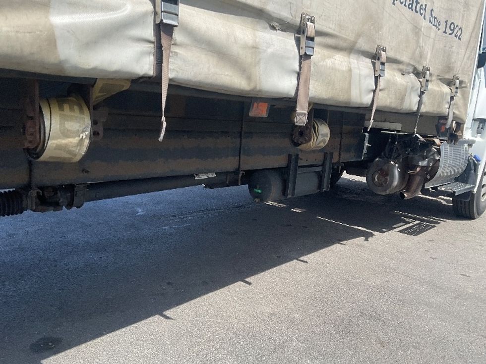 Curtain Side-Light and Medium Duty Trucks-Hino-2018-338-Capitol Heights-MD-275,916\n\t\tmiles-$ 28,000 - Image 8