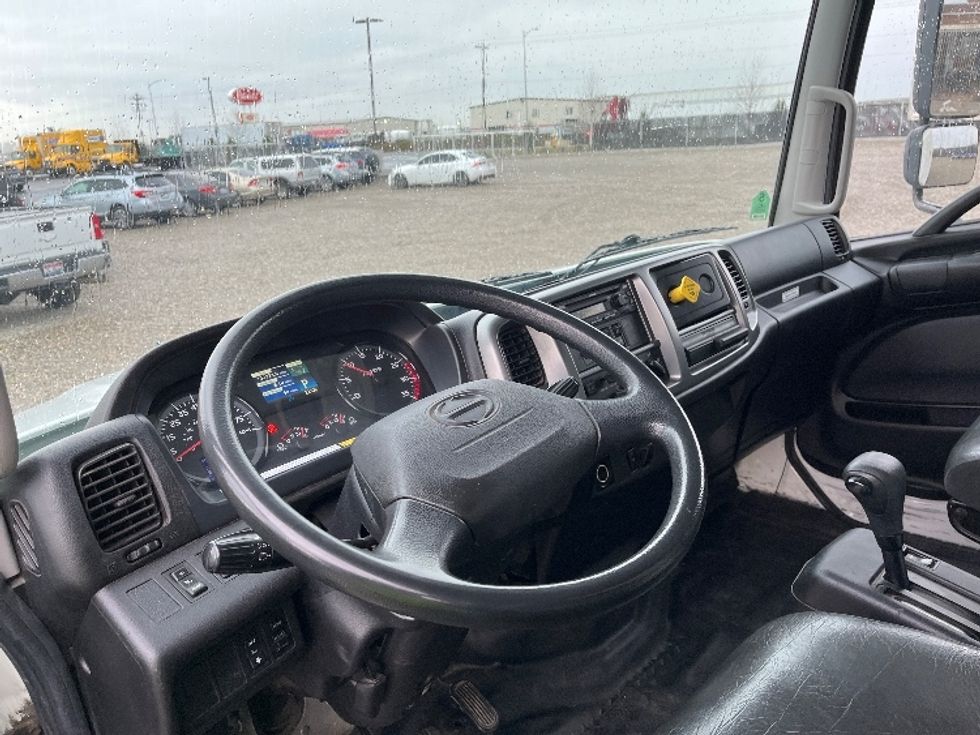 Curtain Side-Light and Medium Duty Trucks-Hino-2019-268-Pasco-WA-175,147\n\t\tmiles-$ 43,250 - Image 17