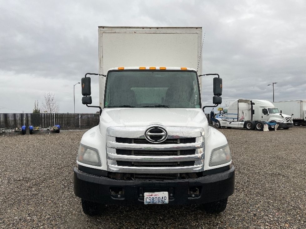 Curtain Side-Light and Medium Duty Trucks-Hino-2019-268-Pasco-WA-175,147\n\t\tmiles-$ 43,250 - Image 2