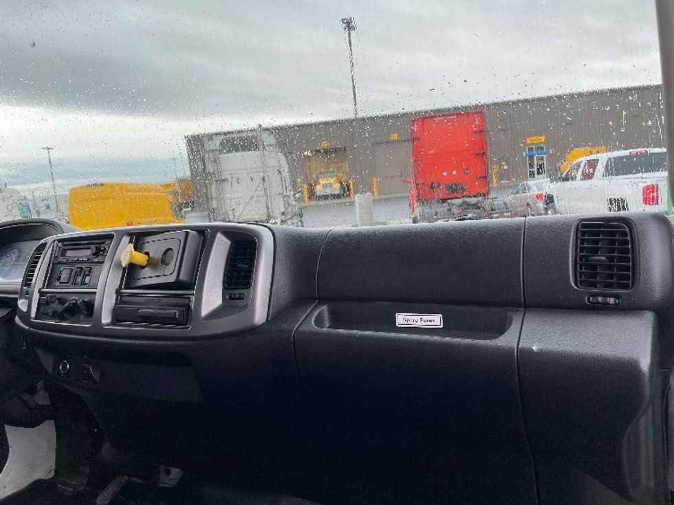 Curtain Side-Light and Medium Duty Trucks-Hino-2019-268-Pasco-WA-175,147\n\t\tmiles-$ 43,250 - Image 21