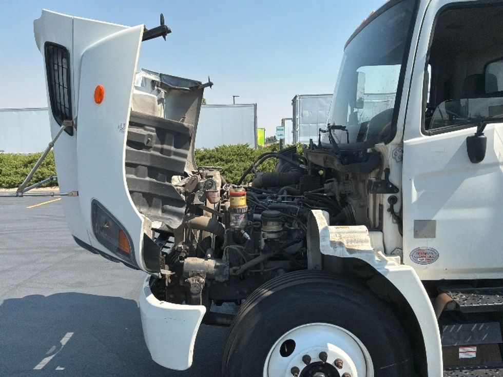 Curtain Side-Light and Medium Duty Trucks-Hino-2020-268-Aurora-CO-319,646\n\t\tmiles-$ 25,000 - Image 22