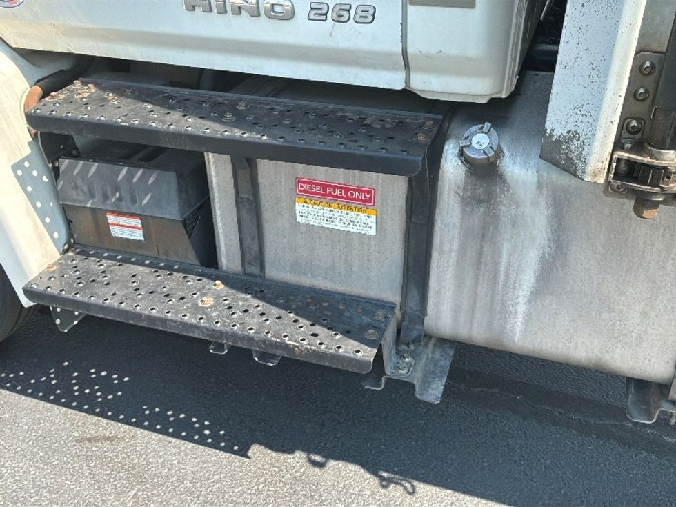Curtain Side-Light and Medium Duty Trucks-Hino-2020-268-Aurora-CO-319,646\n\t\tmiles-$ 25,000 - Image 24