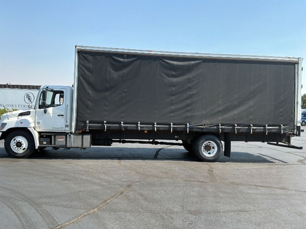 Curtain Side-Light and Medium Duty Trucks-Hino-2020-268-Aurora-CO-319,646\n\t\tmiles-$ 25,000 - Image 4