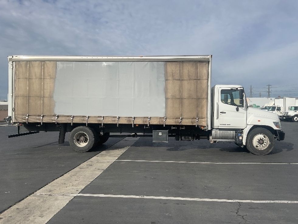 Curtain Side-Light and Medium Duty Trucks-Hino-2020-268-Fontana-CA-243,761\n\t\tmiles-$ 37,500 - Image 15