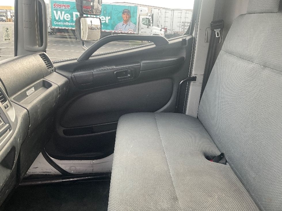 Curtain Side-Light and Medium Duty Trucks-Hino-2020-268-Fontana-CA-243,761\n\t\tmiles-$ 37,500 - Image 19