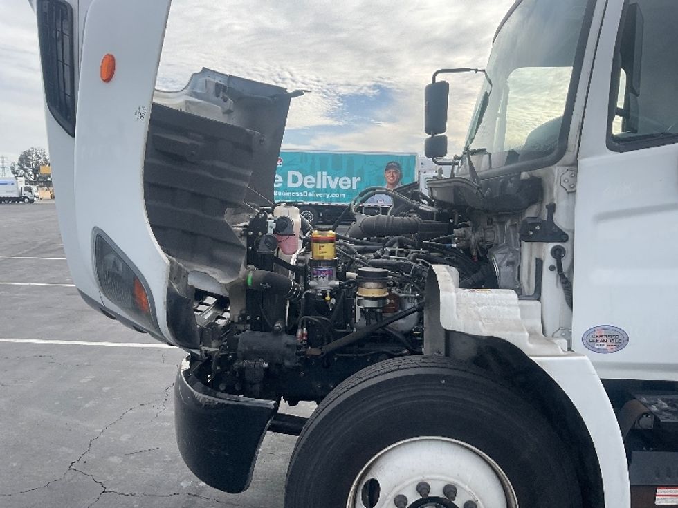 Curtain Side-Light and Medium Duty Trucks-Hino-2020-268-Fontana-CA-243,761\n\t\tmiles-$ 37,500 - Image 24