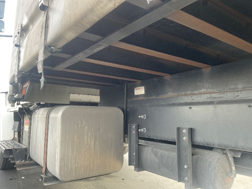 Curtain Side-Light and Medium Duty Trucks-Hino-2020-268-Fontana-CA-243,761\n\t\tmiles-$ 37,500 - Image 5