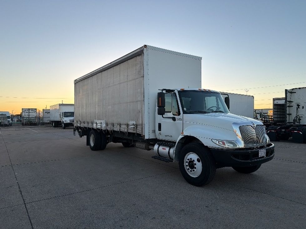Curtain Side-Light and Medium Duty Trucks-International-2017-4300-Dallas-TX-229,060\n\t\tmiles-$ 31,750 - Image 1