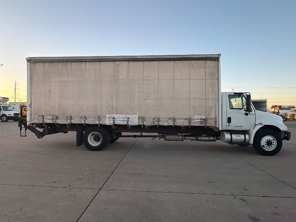 Curtain Side-Light and Medium Duty Trucks-International-2017-4300-Dallas-TX-229,060\n\t\tmiles-$ 31,750 - Image 15