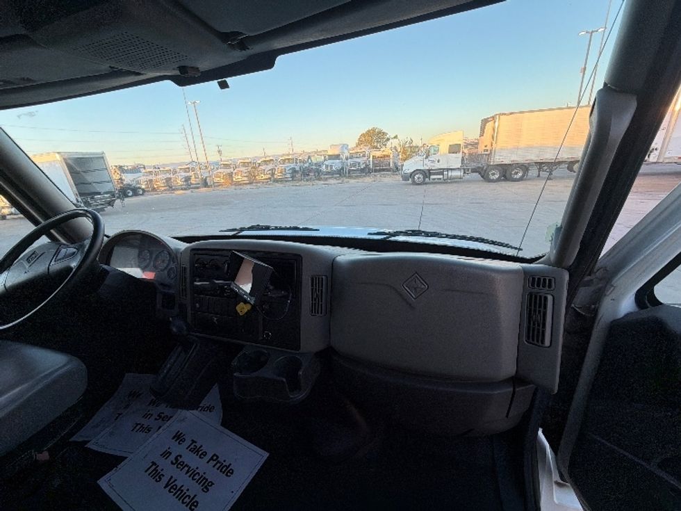 Curtain Side-Light and Medium Duty Trucks-International-2017-4300-Dallas-TX-229,060\n\t\tmiles-$ 31,750 - Image 21