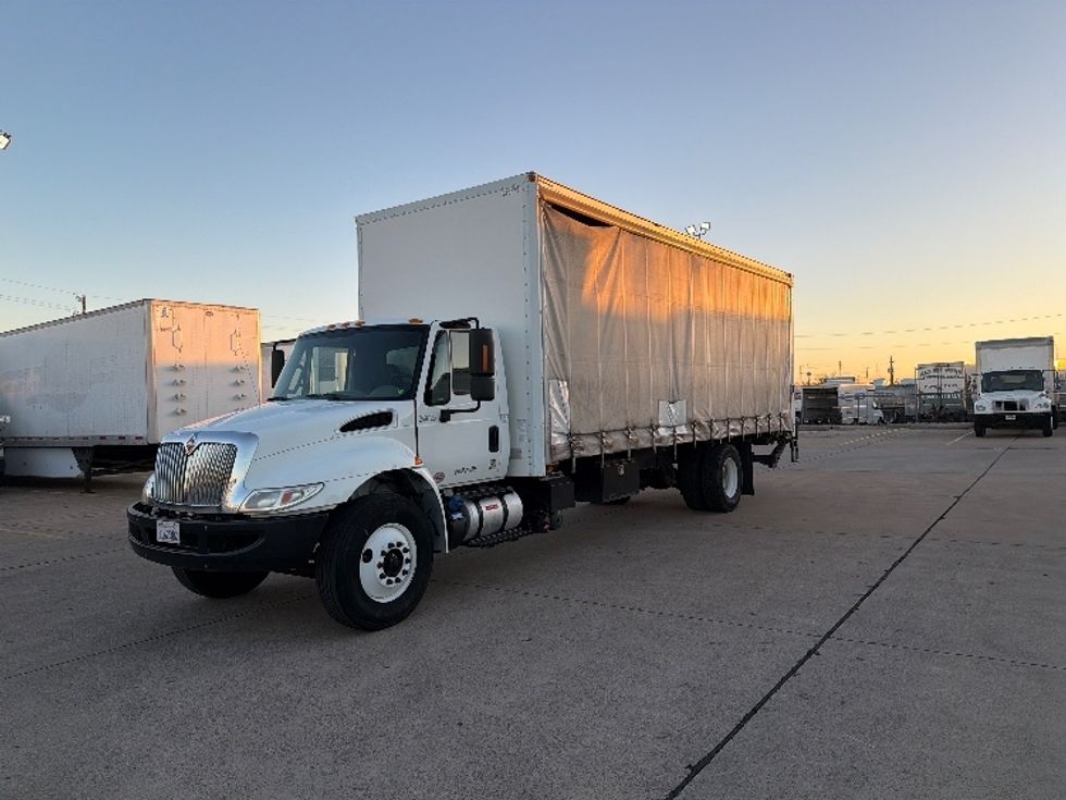 Curtain Side-Light and Medium Duty Trucks-International-2017-4300-Dallas-TX-229,060\n\t\tmiles-$ 31,750 - Image 3