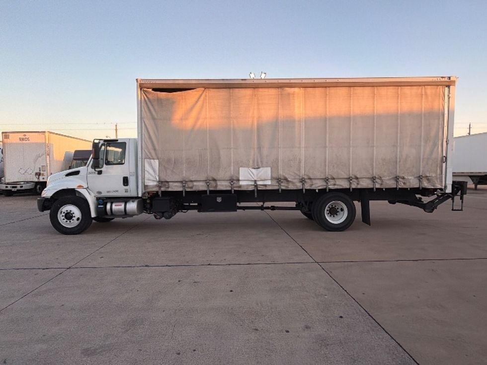 Curtain Side-Light and Medium Duty Trucks-International-2017-4300-Dallas-TX-229,060\n\t\tmiles-$ 31,750 - Image 4