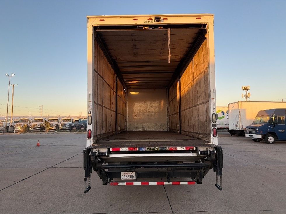 Curtain Side-Light and Medium Duty Trucks-International-2017-4300-Dallas-TX-229,060\n\t\tmiles-$ 31,750 - Image 8