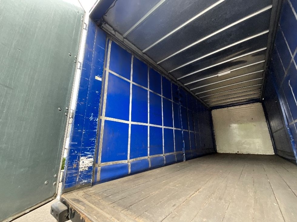 Curtain Side-Light and Medium Duty Trucks-International-2018-4300-Clackamas-OR-241,309\n\t\tmiles-$ 28,250 - Image 10