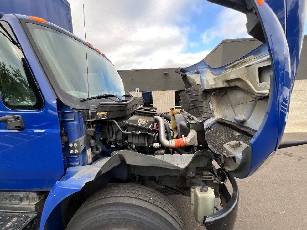 Curtain Side-Light and Medium Duty Trucks-International-2018-4300-Clackamas-OR-241,309\n\t\tmiles-$ 28,250 - Image 22