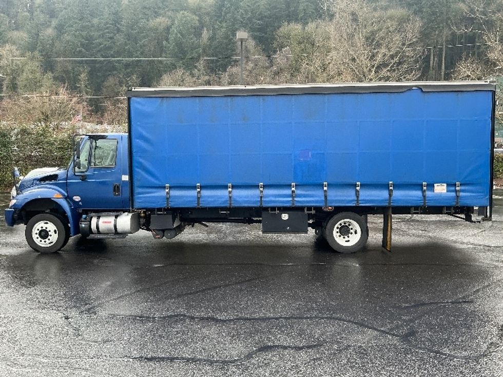 Curtain Side-Light and Medium Duty Trucks-International-2019-4300LP-Coburg-OR-180,295\n\t\tmiles-$ 37,750 - Image 4