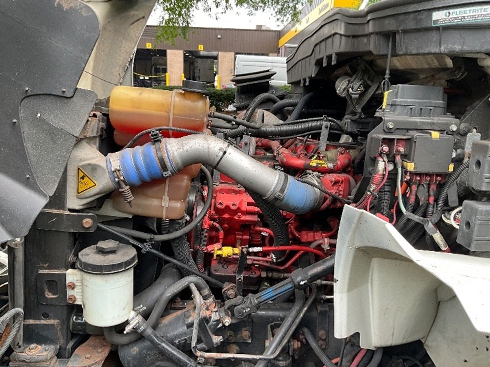 Curtain Side-Light and Medium Duty Trucks-International-2019-4400-Reading-PA-380,000\n\t\tmiles-$ 23,250 - Image 24