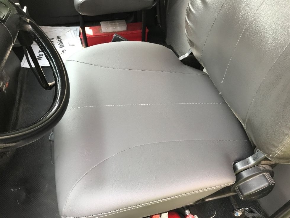 Curtain Side-Light and Medium Duty Trucks-International-2019-4400-Reading-PA-380,000\n\t\tmiles-$ 23,250 - Image 26