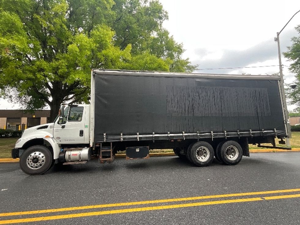 Curtain Side-Light and Medium Duty Trucks-International-2019-4400-Reading-PA-380,000\n\t\tmiles-$ 23,250 - Image 4