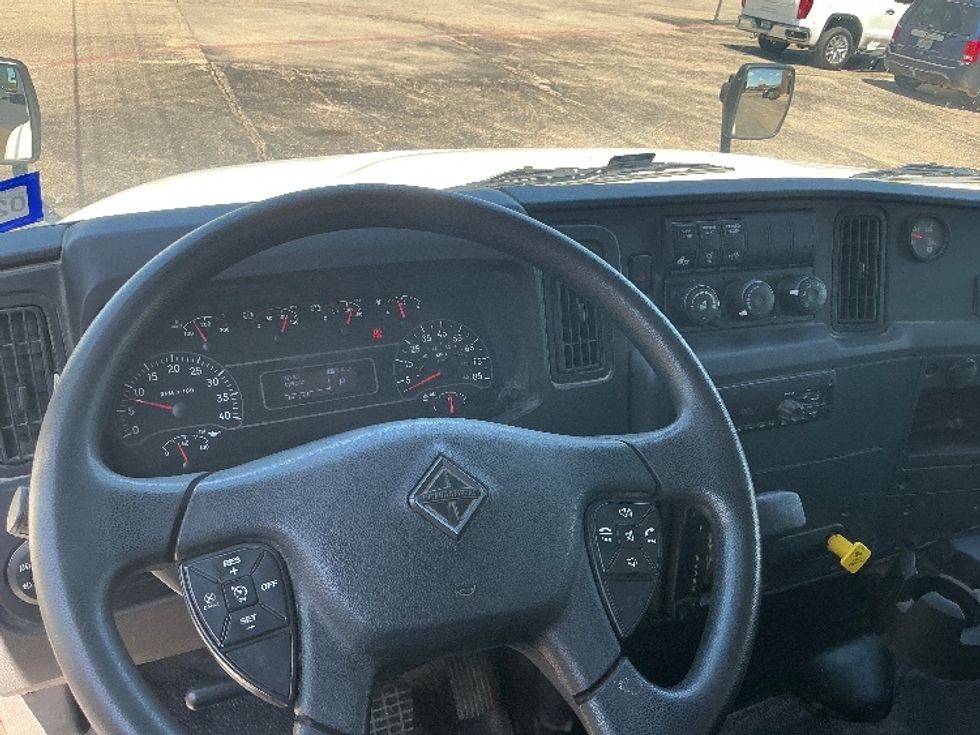 Curtain Side-Light and Medium Duty Trucks-International-2020-MV607-Dallas-TX-115,537\n\t\tmiles-$ 42,750 - Image 19