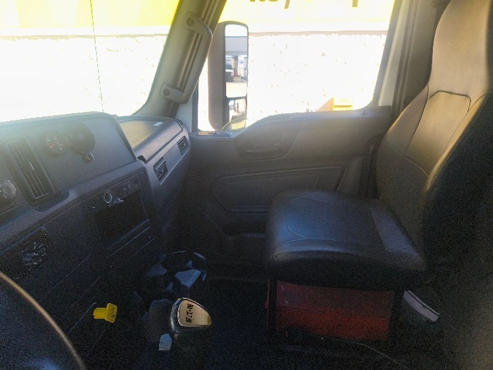 Curtain Side-Light and Medium Duty Trucks-International-2020-MV607-Middlefield-OH-267,939\n\t\tmiles-$ 40,000 - Image 19