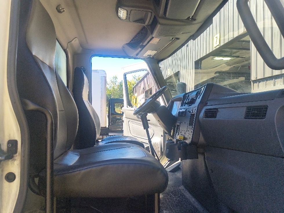 Curtain Side-Light and Medium Duty Trucks-International-2020-MV607-Middlefield-OH-267,939\n\t\tmiles-$ 40,000 - Image 20