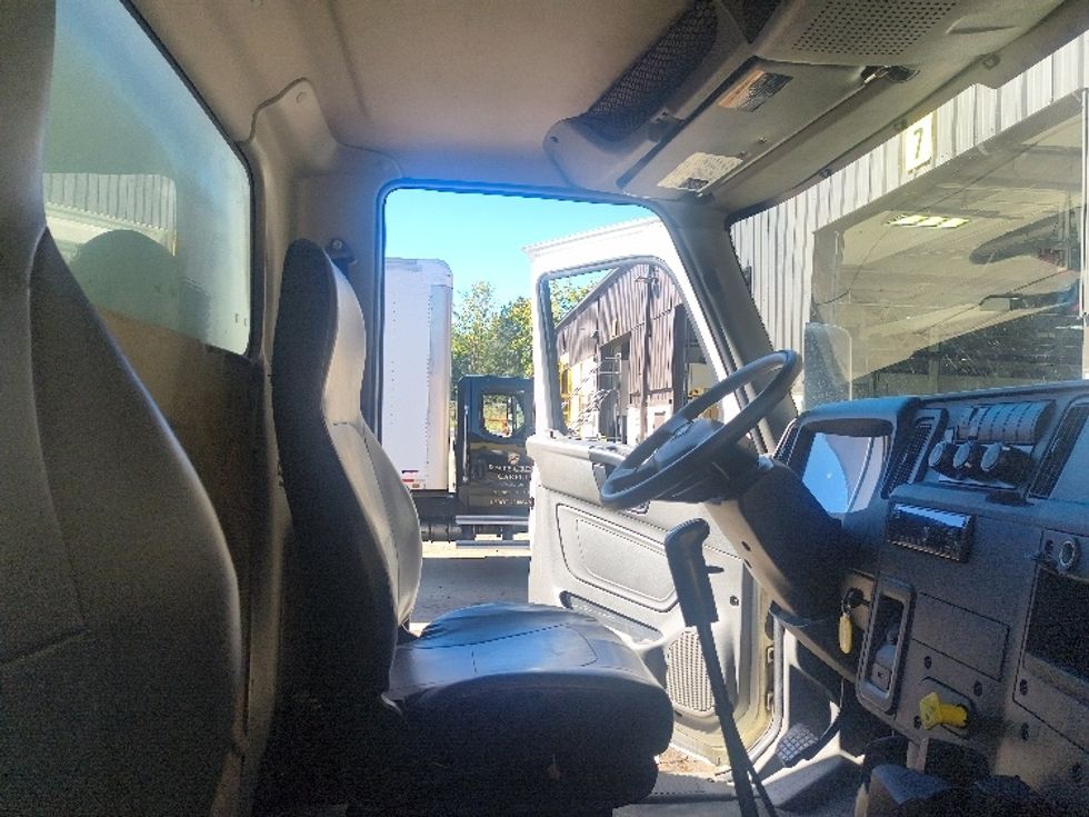 Curtain Side-Light and Medium Duty Trucks-International-2020-MV607-Middlefield-OH-267,939\n\t\tmiles-$ 40,000 - Image 22