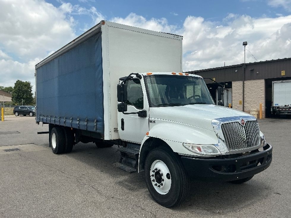 Curtain Side-Light and Medium Duty Trucks-International-2020-MV607-Piqua-OH-309,647\n\t\tmiles-$ 26,250 - Image 1