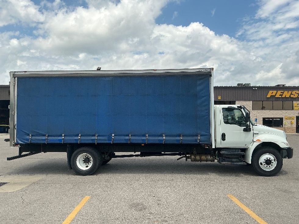 Curtain Side-Light and Medium Duty Trucks-International-2020-MV607-Piqua-OH-309,647\n\t\tmiles-$ 26,250 - Image 14