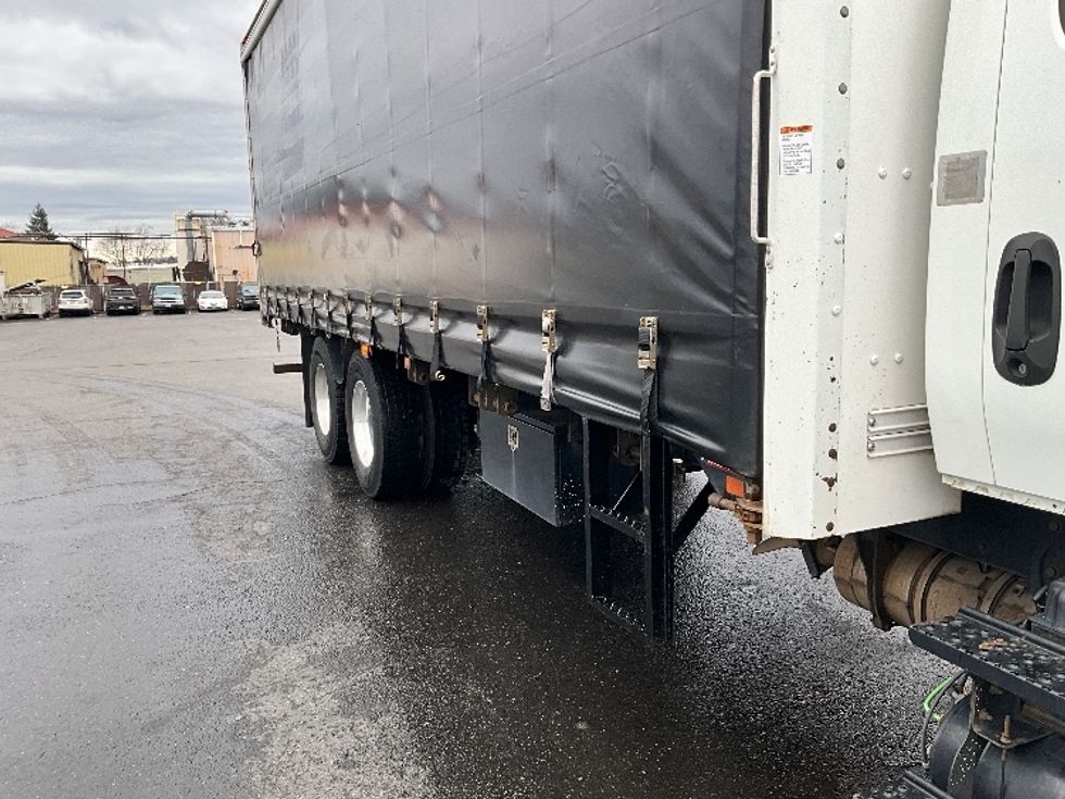 Curtain Side-Light and Medium Duty Trucks-International-2020-MV607-Portland-OR-248,314\n\t\tmiles-$ 40,750 - Image 25