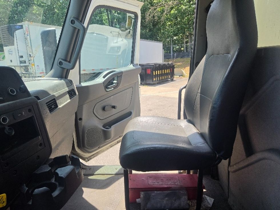 Curtain Side-Light and Medium Duty Trucks-International-2021-MV607-Edison-NJ-176,465\n\t\tmiles-$ 42,500 - Image 18