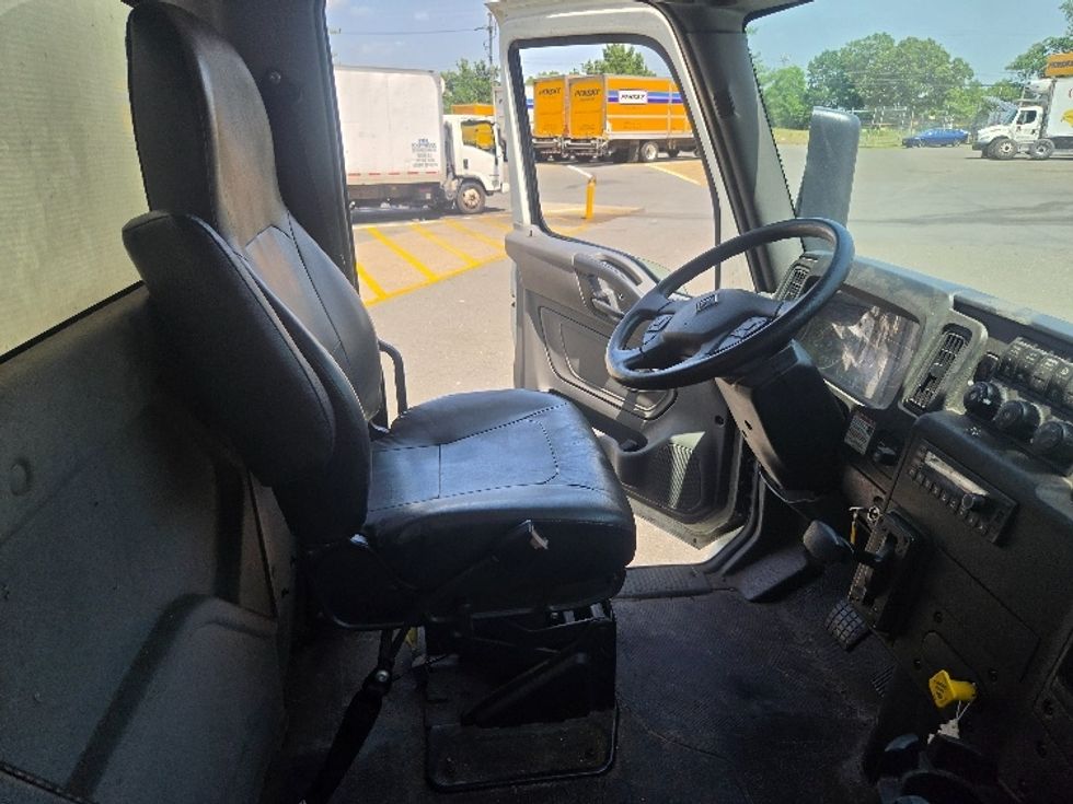 Curtain Side-Light and Medium Duty Trucks-International-2021-MV607-Edison-NJ-176,465\n\t\tmiles-$ 42,500 - Image 21