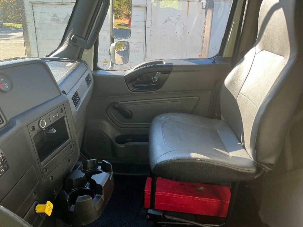 Curtain Side-Light and Medium Duty Trucks-International-2021-MV607-Prince George-VA-425,674\n\t\tmiles-$ 23,750 - Image 18