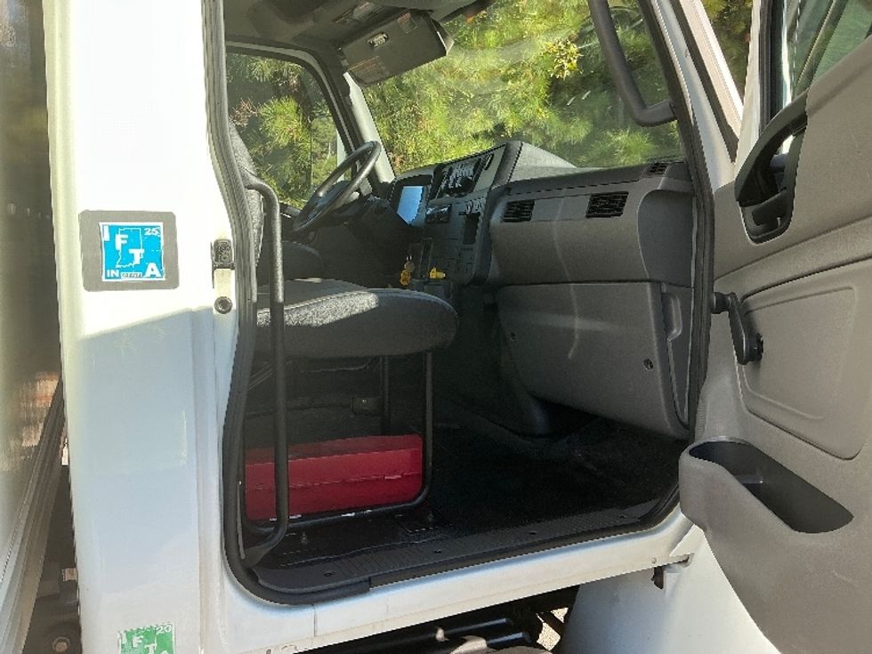 Curtain Side-Light and Medium Duty Trucks-International-2021-MV607-Prince George-VA-425,674\n\t\tmiles-$ 23,750 - Image 19