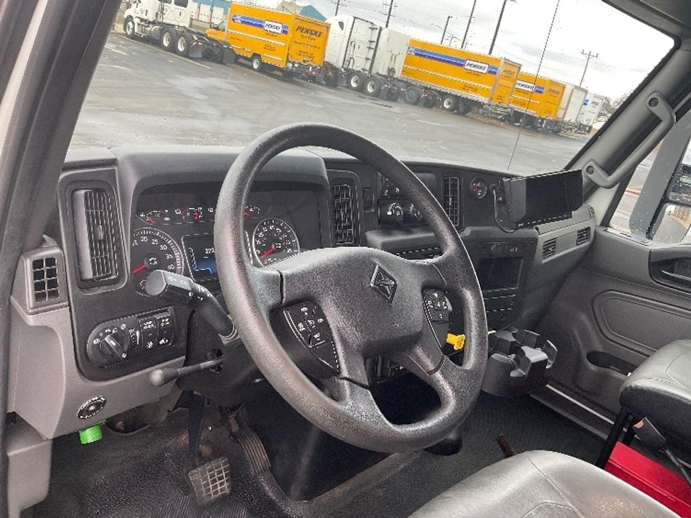 Curtain Side-Light and Medium Duty Trucks-International-2021-MV607LP-Neenah-WI-272,387\n\t\tmiles-$ 31,000 - Image 16