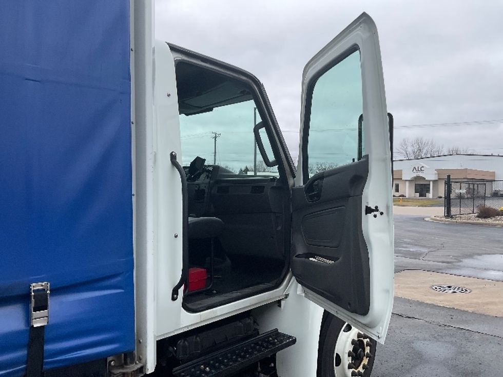 Curtain Side-Light and Medium Duty Trucks-International-2021-MV607LP-Neenah-WI-272,387\n\t\tmiles-$ 31,000 - Image 19