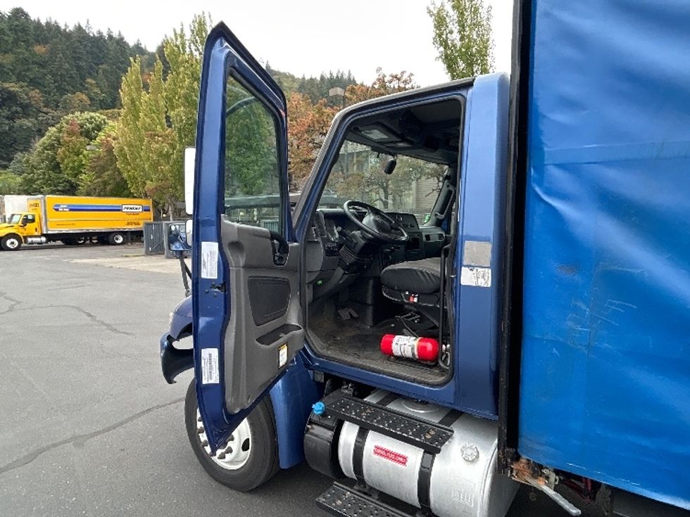 Curtain Side-Light and Medium Duty Trucks-International-2021-MV607LP-Portland-OR-113,334\n\t\tmiles-$ 51,500 - Image 15