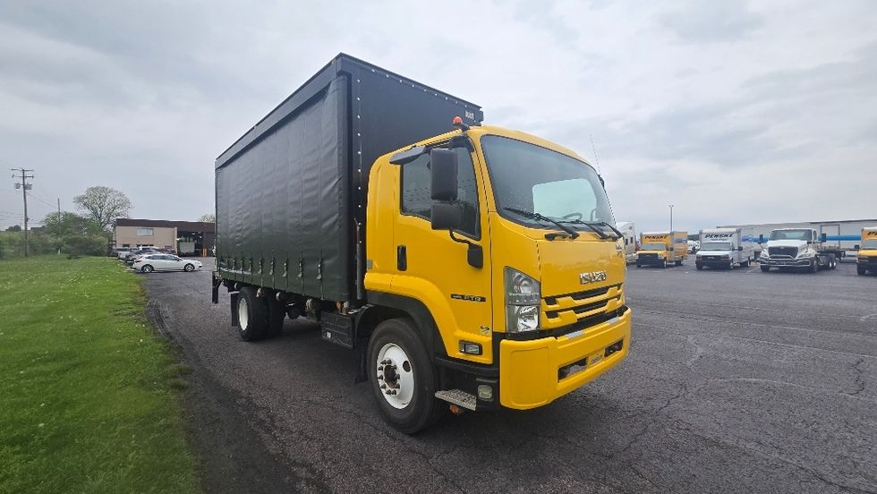 Curtain Side-Light and Medium Duty Trucks-Isuzu-2018-FTR-White Deer-PA-134,564\n\t\tmiles-$ 42,250 - Image 1