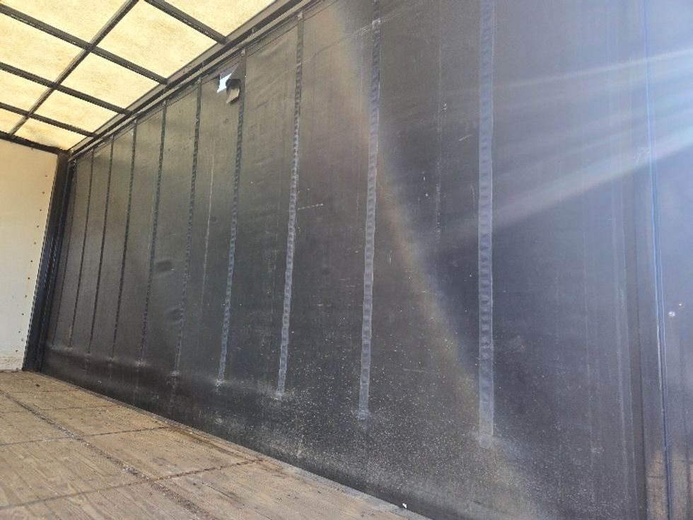 Curtain Side-Light and Medium Duty Trucks-Isuzu-2018-FTR-White Deer-PA-156,453\n\t\tmiles-$ 41,000 - Image 12