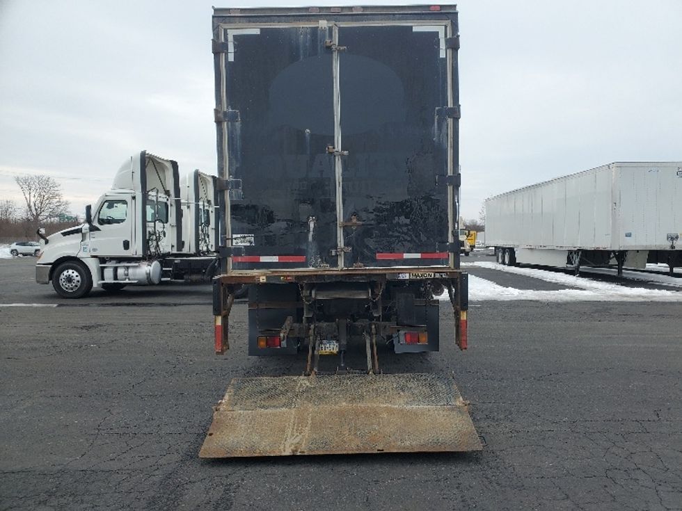 Curtain Side-Light and Medium Duty Trucks-Isuzu-2018-FTR-White Deer-PA-156,453\n\t\tmiles-$ 41,000 - Image 9