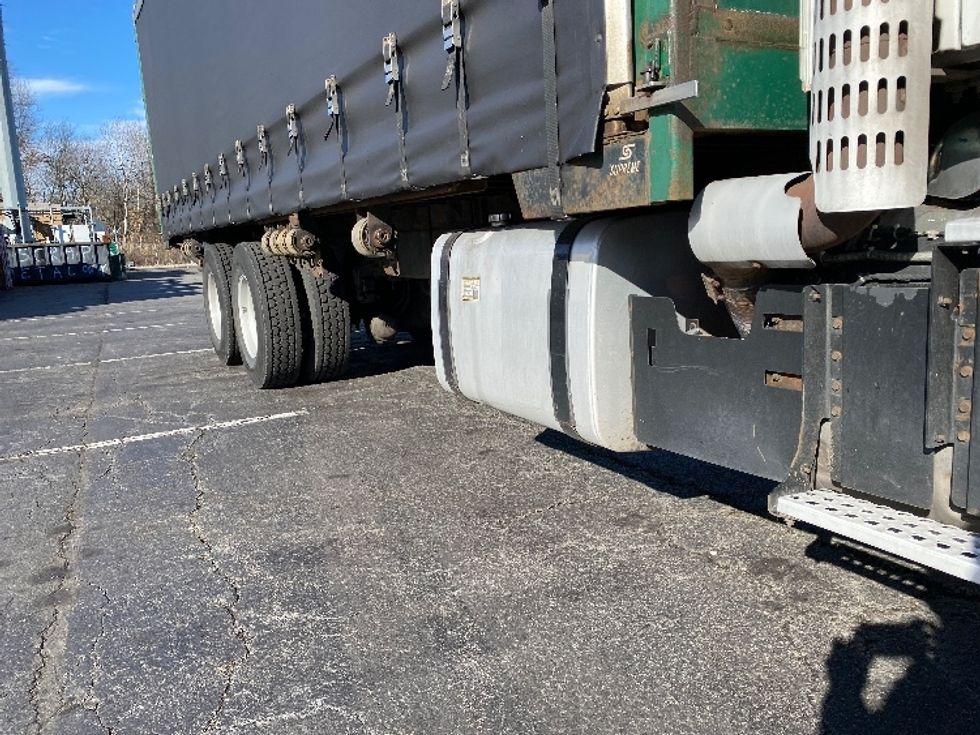 Curtain Side-Light and Medium Duty Trucks-Volvo-2019-VHD64B-Parsippany-NJ-486,000\n\t\tmiles-$ 70,500 - Image 13