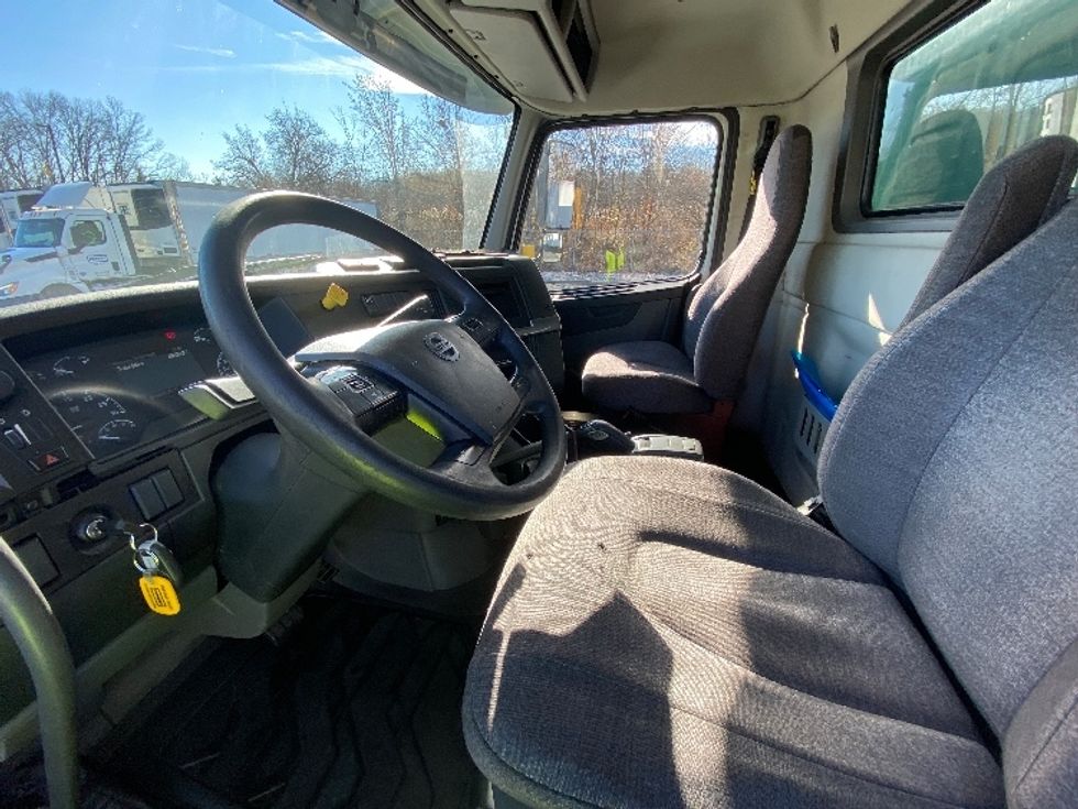 Curtain Side-Light and Medium Duty Trucks-Volvo-2019-VHD64B-Parsippany-NJ-486,000\n\t\tmiles-$ 70,500 - Image 16