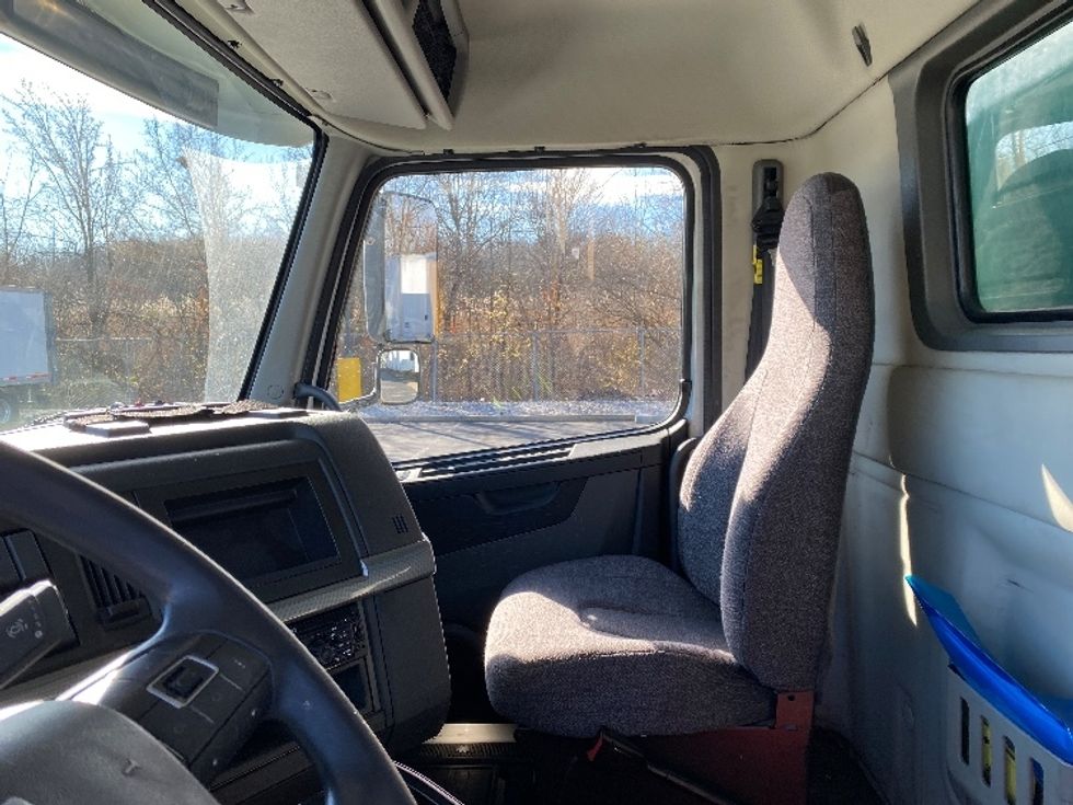 Curtain Side-Light and Medium Duty Trucks-Volvo-2019-VHD64B-Parsippany-NJ-486,000\n\t\tmiles-$ 70,500 - Image 18