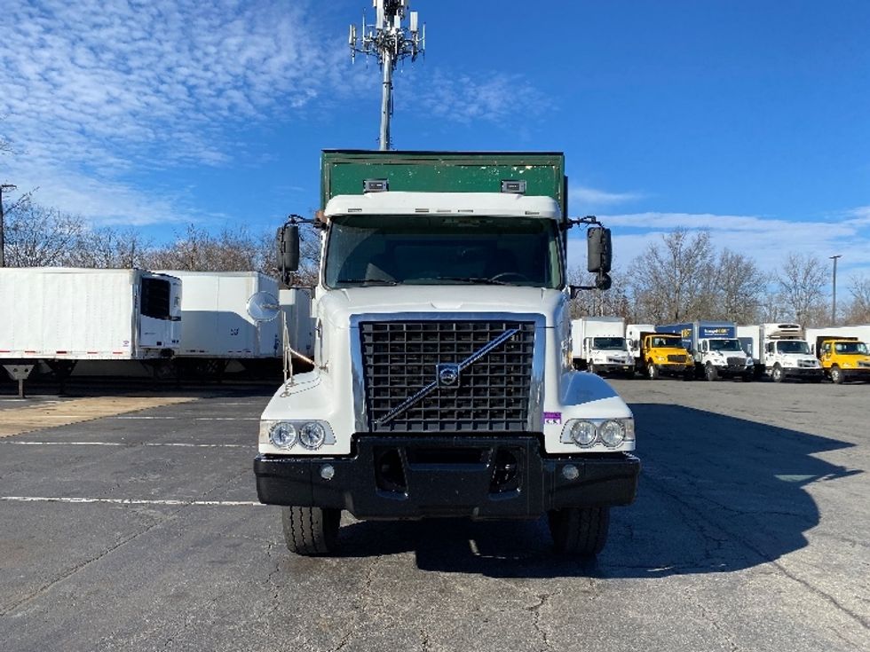 Curtain Side-Light and Medium Duty Trucks-Volvo-2019-VHD64B-Parsippany-NJ-486,000\n\t\tmiles-$ 70,500 - Image 2