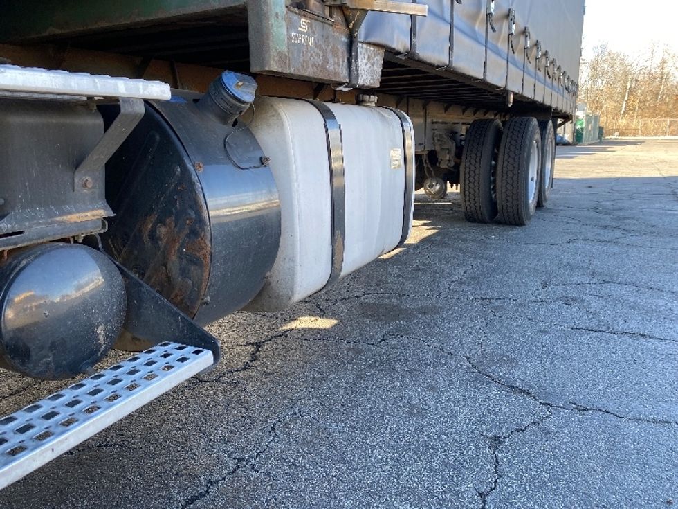 Curtain Side-Light and Medium Duty Trucks-Volvo-2019-VHD64B-Parsippany-NJ-486,000\n\t\tmiles-$ 70,500 - Image 5