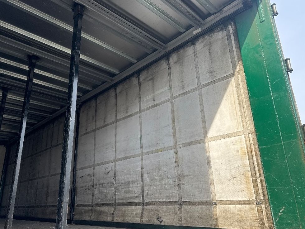 Curtain Side-Light and Medium Duty Trucks-Volvo-2020-VHD64B-Parsippany-NJ-309,690\n\t\tmiles-$ 86,250 - Image 11