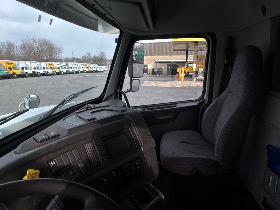 Curtain Side-Light and Medium Duty Trucks-Volvo-2020-VHD64B-Parsippany-NJ-309,690\n\t\tmiles-$ 86,250 - Image 18