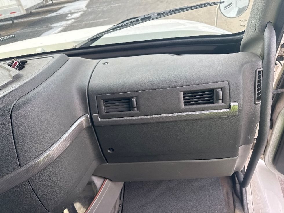 Curtain Side-Light and Medium Duty Trucks-Volvo-2020-VHD64B-Parsippany-NJ-309,690\n\t\tmiles-$ 86,250 - Image 20